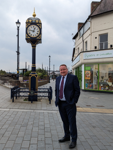 MS calls for support for town centres